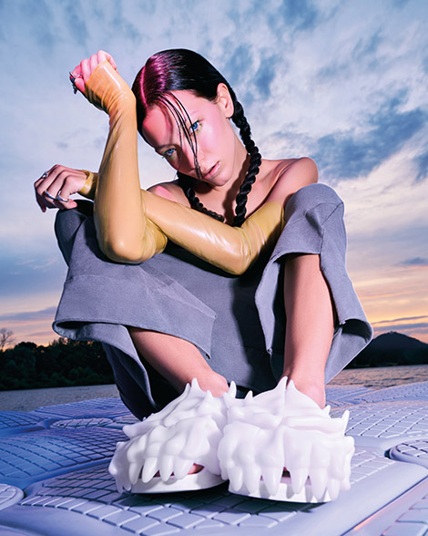 studiowerger carouseleditorial stylist simone werger11editorial stylist simone werger