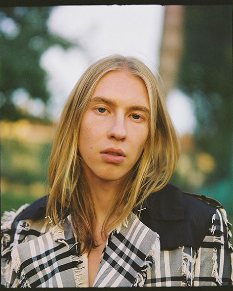 studiowerger carouseleditorial stylist simone werger9